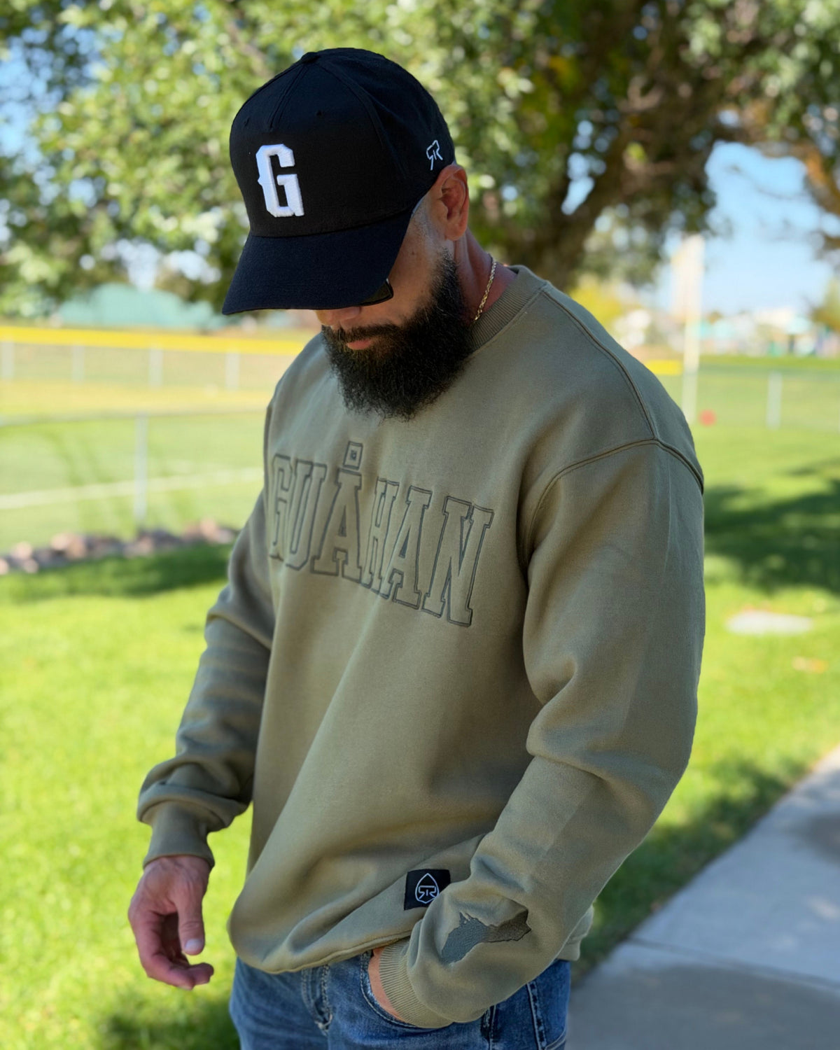GUÅHAN SWEATER