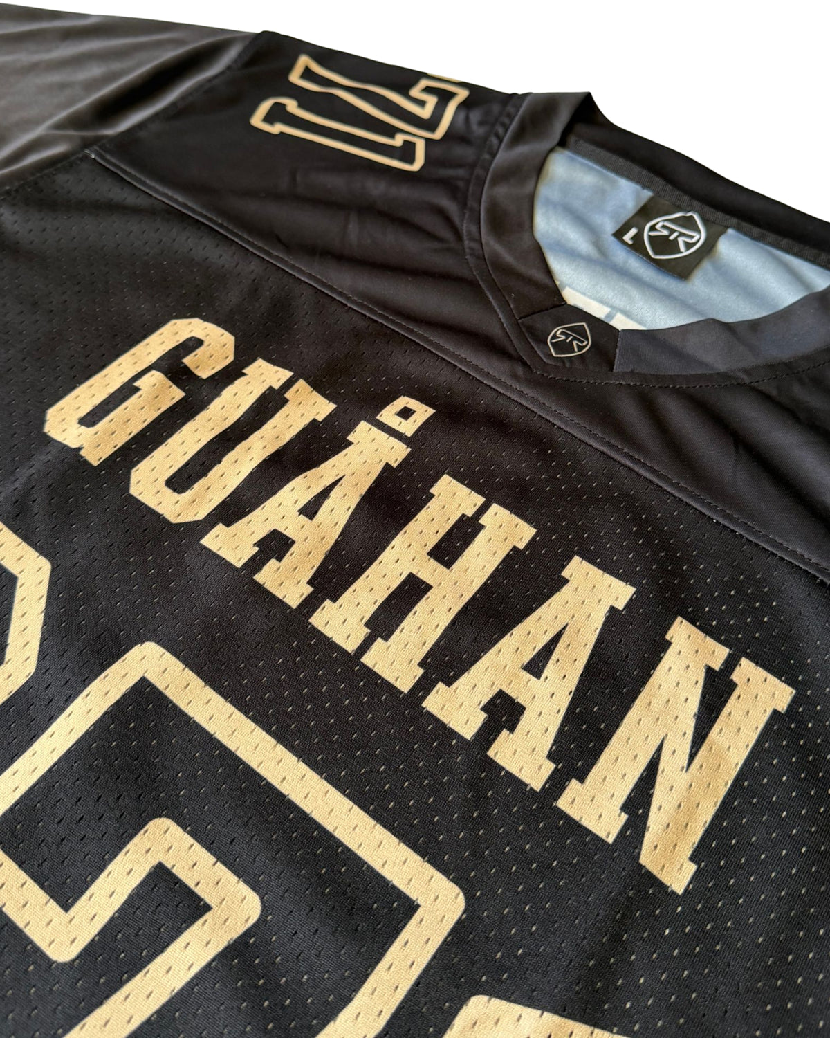 GUÅHAN 671 FOOTBALL JERSEY