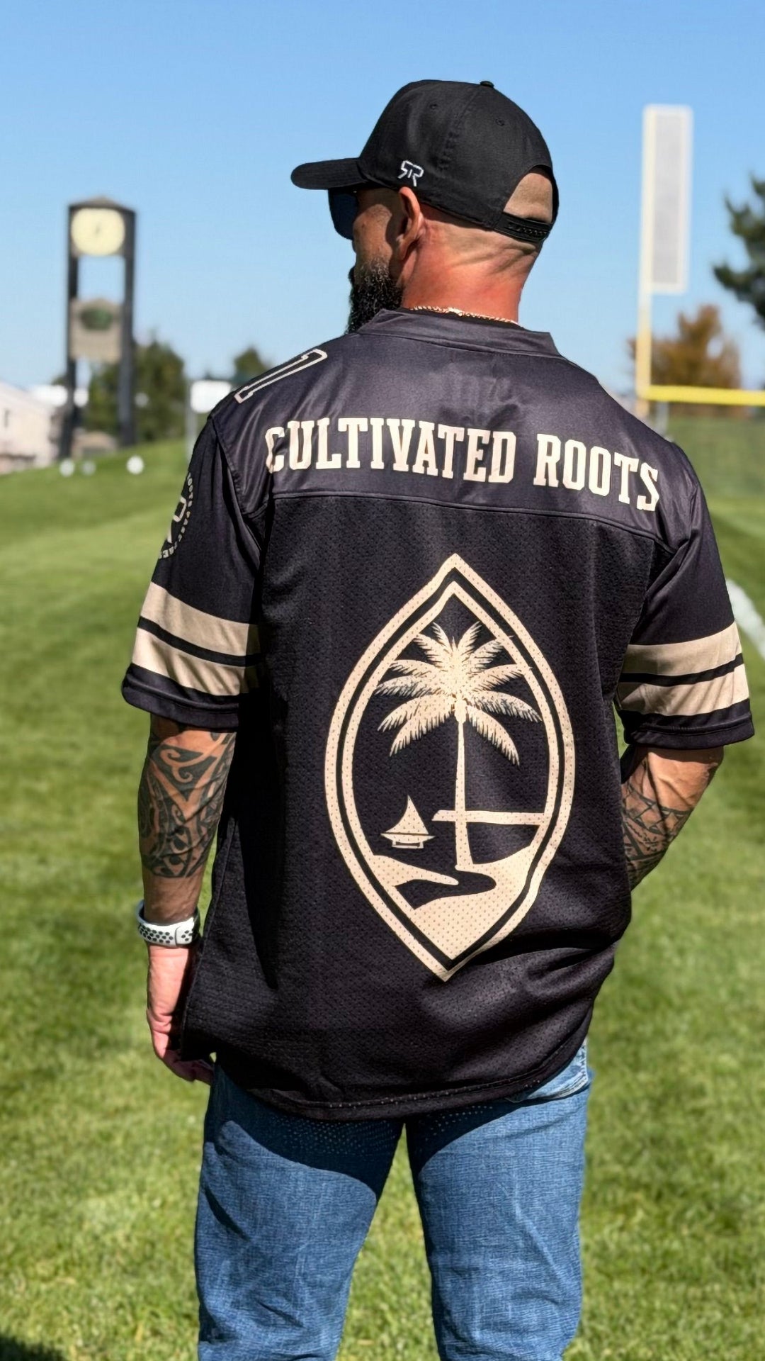 GUÅHAN 671 FOOTBALL JERSEY