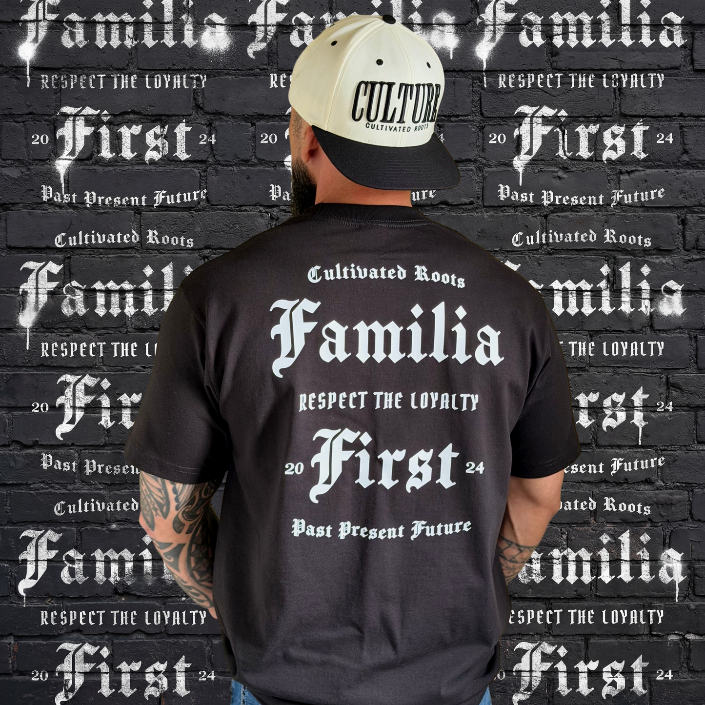 Familia First tee